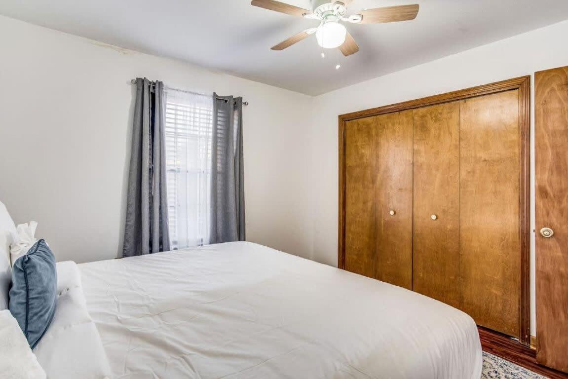 Brilliant In Bellview-Back Unit-- Mins To Nas Pensacola, Beach, Shopping 외부 사진